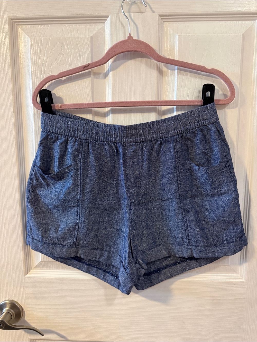 Women's Chambray Elastic-Waist Shorts - Blue